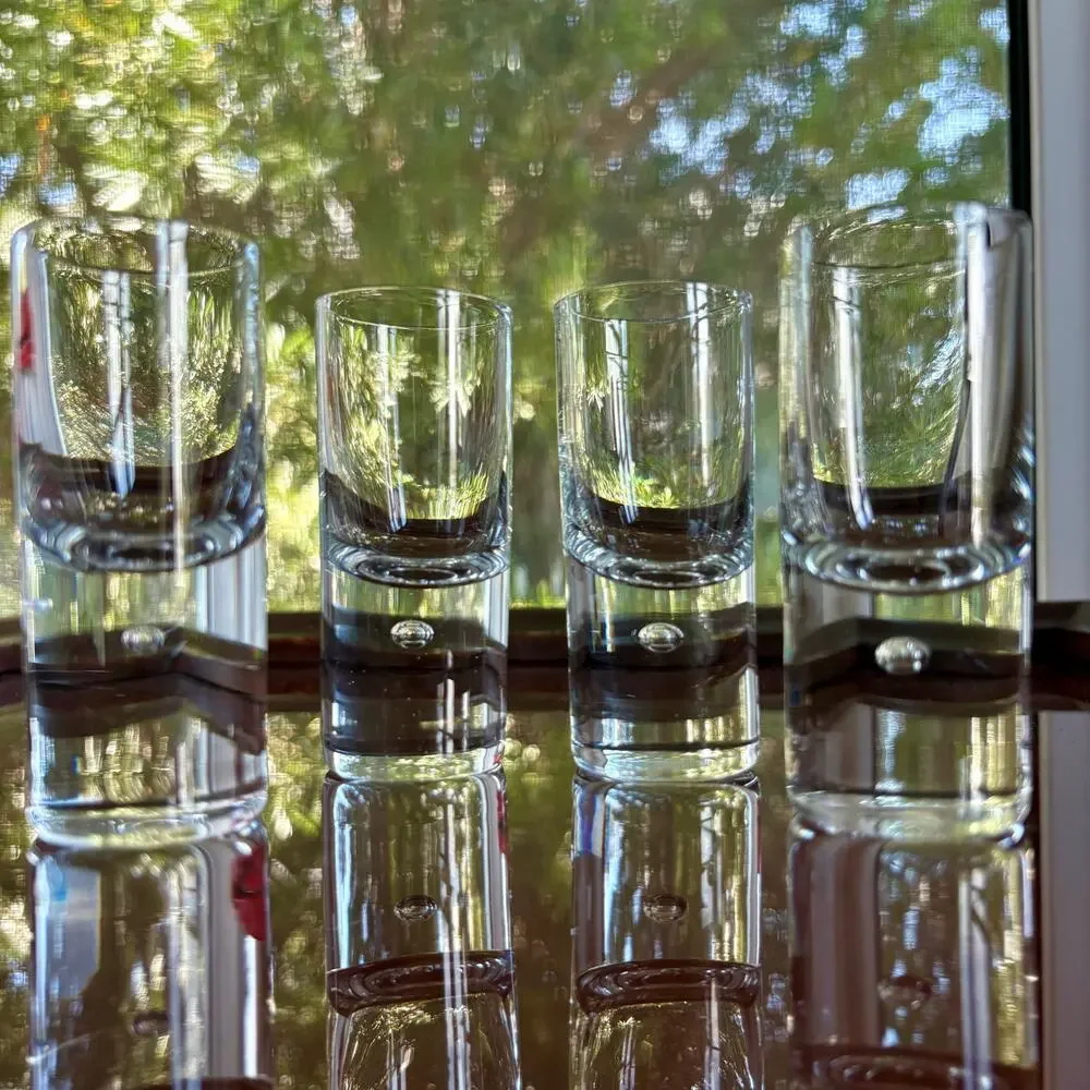 Kosta Boda Pippi Shot Glasses Set of 4 Clear Control Bubble Sweden